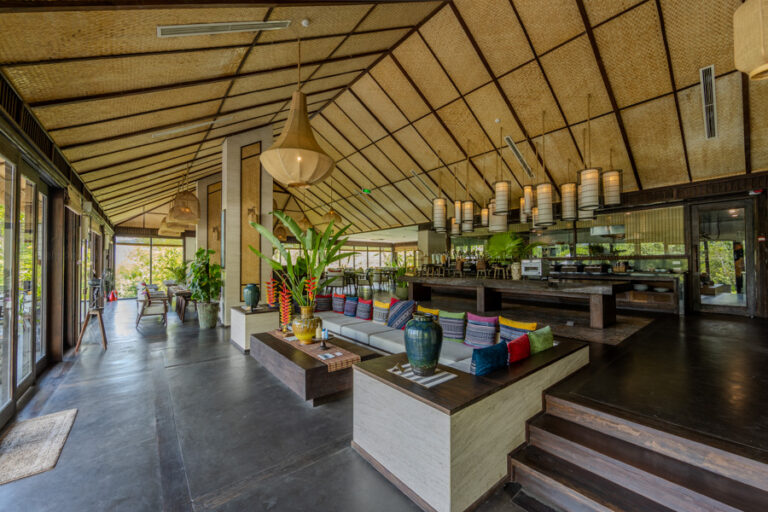 resort restaurant photography